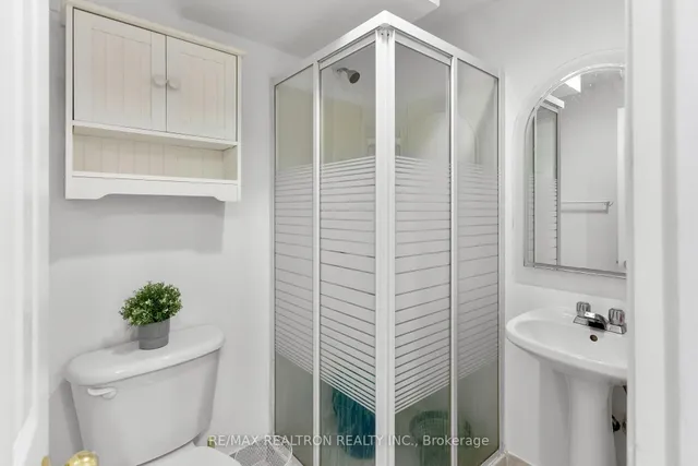 Additional image 42 of 107 Narrow Valley Cres