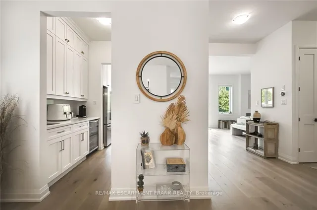 Additional image 13 of 391 KLEIN Circ