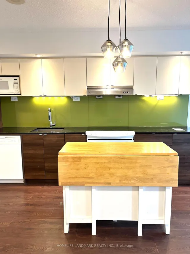 Additional image 5 of 121 Mcmahon Dr Unit 907