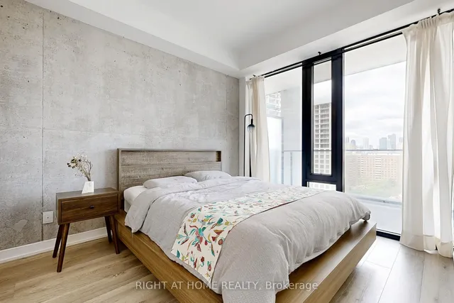 Additional image 3 of 55 Ontario St Unit 1601