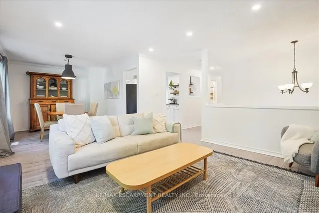 Additional image 10 of 2256 Sheffield Dr