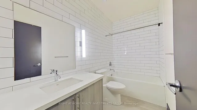 Additional image 13 of 121 King St Unit 306