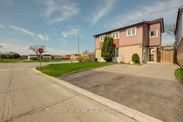 Additional image 2 of 1 Hedley Crt