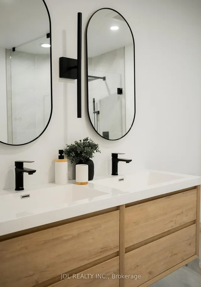 Additional image 32 of 51 Routliffe Lane