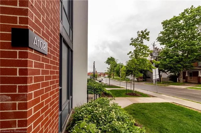 Additional image 42 of 5 Wellington St Unit 102