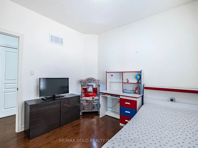 Additional image 27 of 18 Divinity Circ