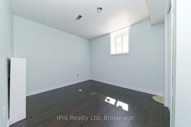 Additional image 31 of 292 Falling Green Cres