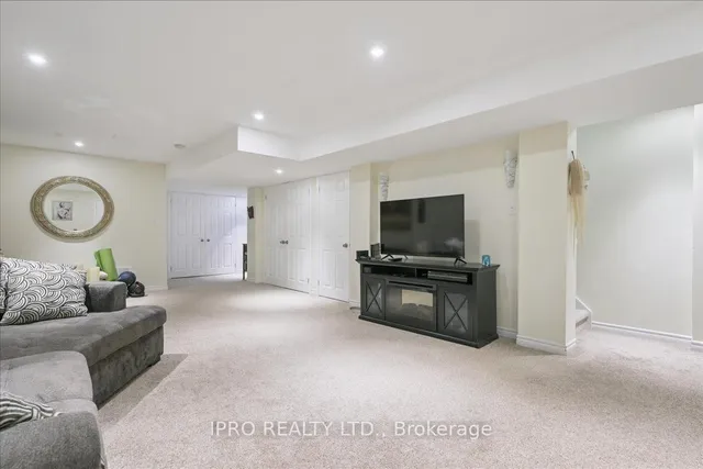 Additional image 33 of 2339 Vanessa Dr