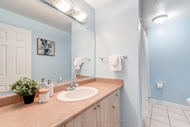 Additional image 24 of 33 Town House Cres