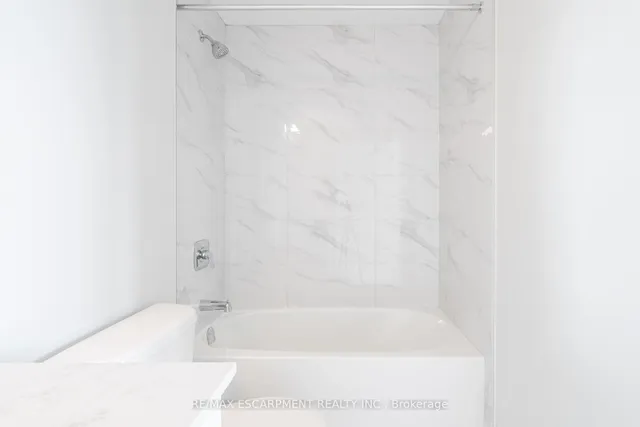 Additional image 10 of 15 QUEEN St Unit 2014