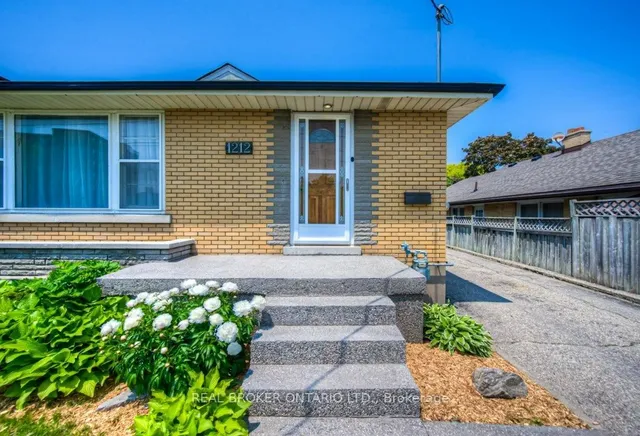 Additional image 5 of 1212 Queen's Blvd