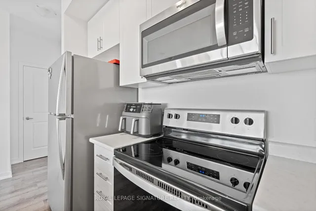 Additional image 7 of 450 Dundas St Unit 804