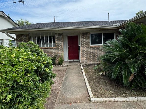 4310 Brownstone Ln, Houston, TX 77053