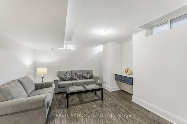 Additional image 40 of 104 Sora Gate