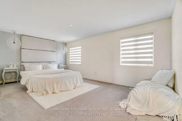 Additional image 16 of 552 Bessborough Dr