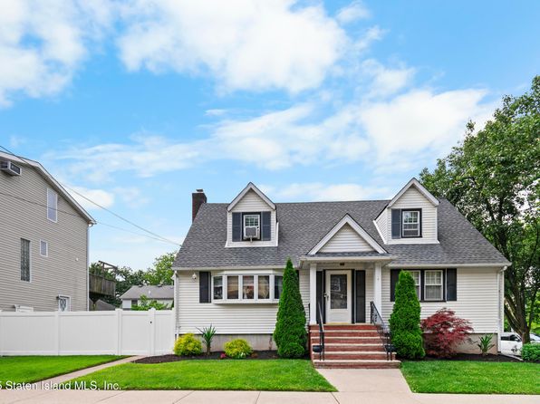 204 Demorest Ave, Staten Island, NY 10314