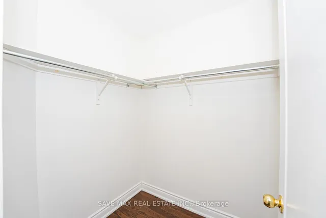 Additional image 32 of 945 AppleCroft Circ