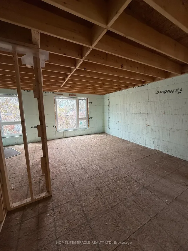 Additional image 12 of 42 August Ave