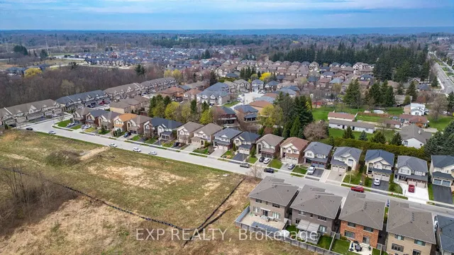 Additional image 29 of 36 Secinaro Ave