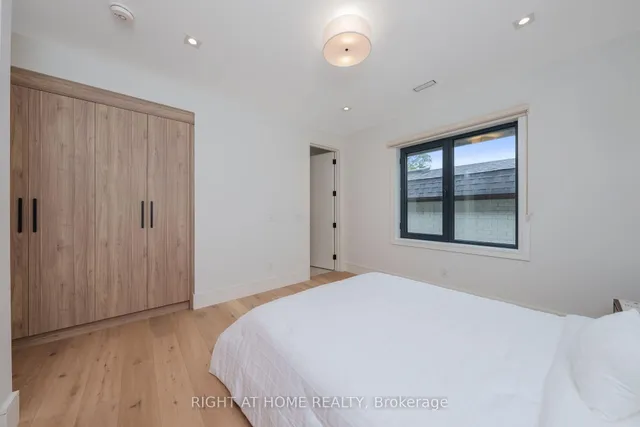 Additional image 36 of 18 Divadale Dr