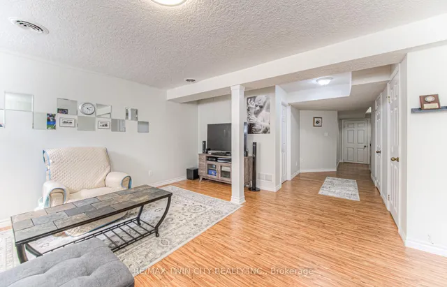 Additional image 33 of 972 Strasburg Rd Unit 4