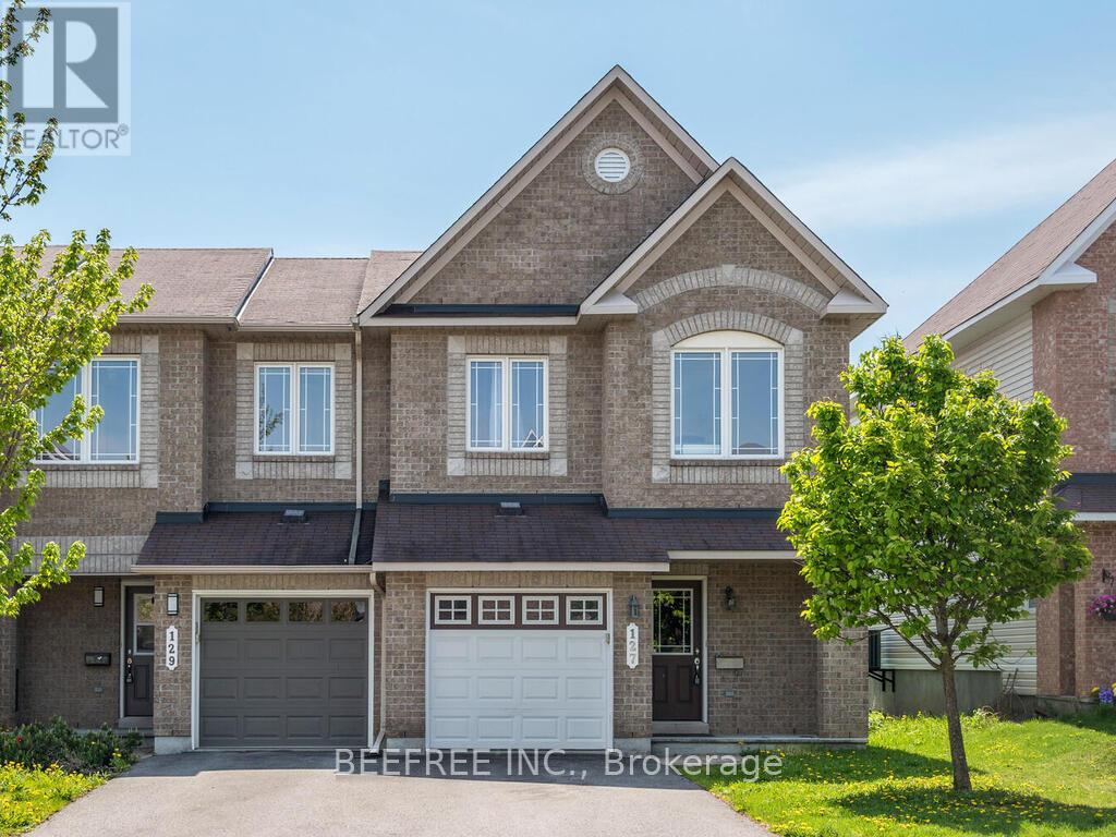 127 FORESTBROOK STREET|Ottawa, Ontario K2K0A8