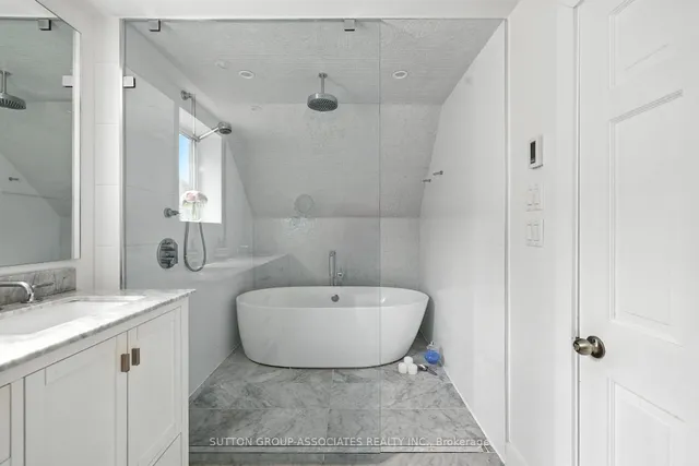 Additional image 34 of 174 Madison Ave