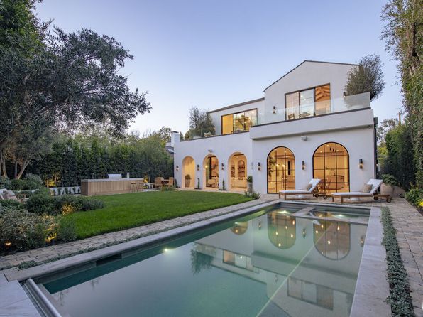 11916 Saltair Ter, Los Angeles, CA 90049