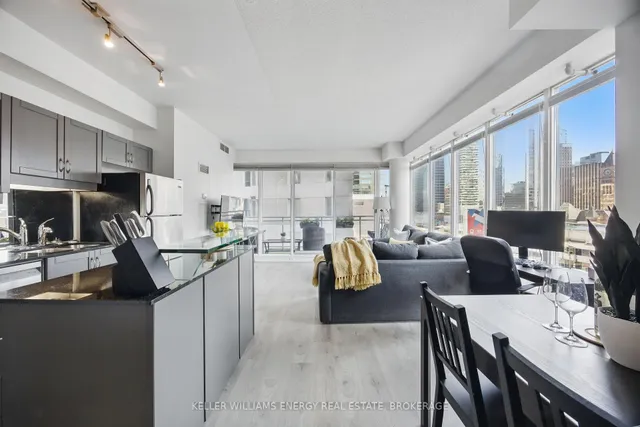 220 Victoria St Unit 1307