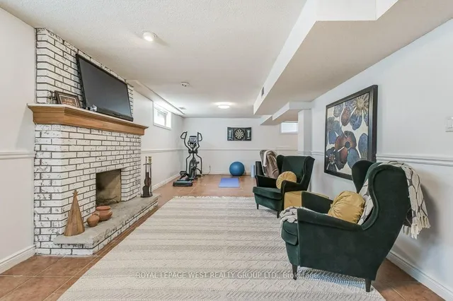 Additional image 30 of 41 Vancho Cres