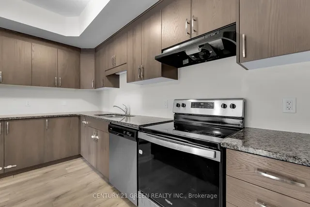 Additional image 8 of 261 Woodbine Ave Unit 32