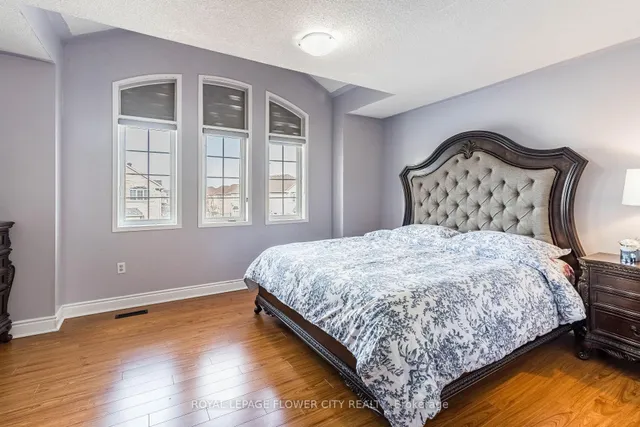 Additional image 27 of 51 Blue Whale Blvd