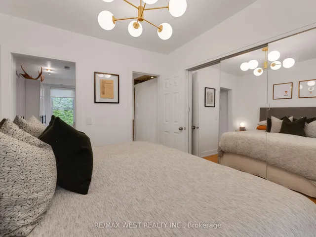 Additional image 30 of 553 King St