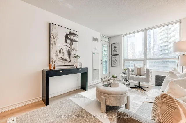 Additional image 9 of 19 Grand Trunk Cres Unit 702