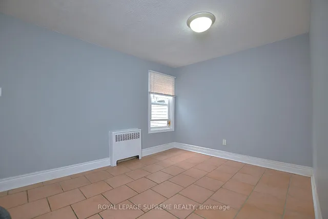 Additional image 13 of 4 Chandos Ave