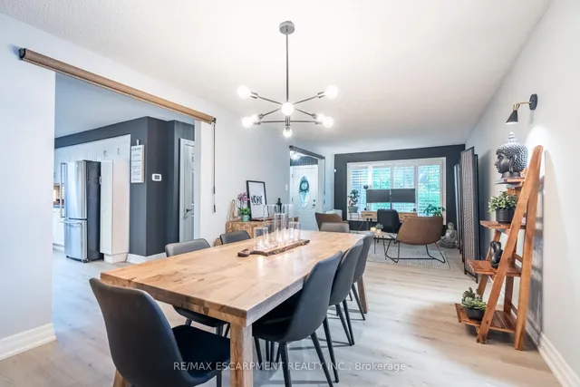 Additional image 13 of 14 Vista Crt