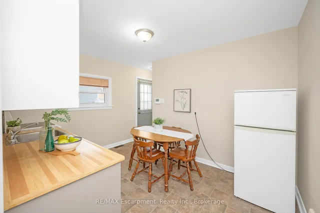 Additional image 8 of 444 Melvin Ave