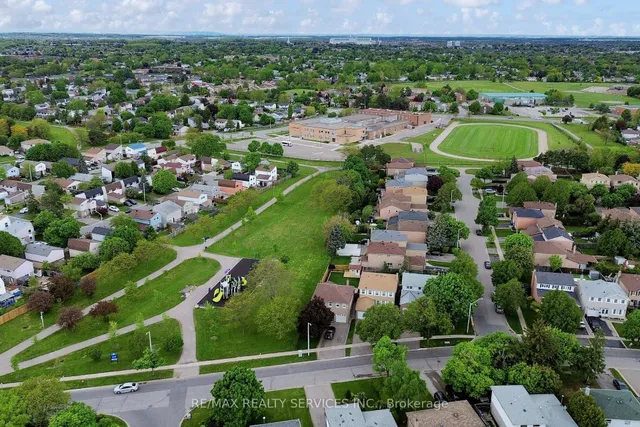 Additional image 50 of 53 Geneva Cres