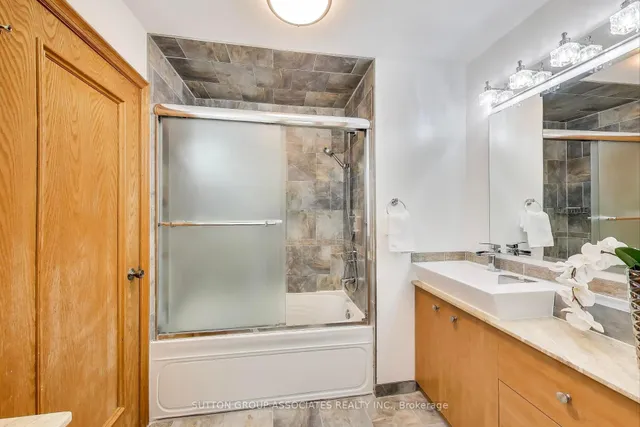 Additional image 18 of 368 Douglas Ave