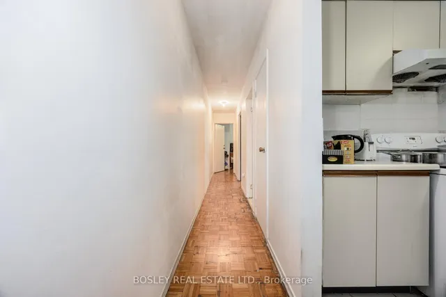 Additional image 38 of 263 Leslie St