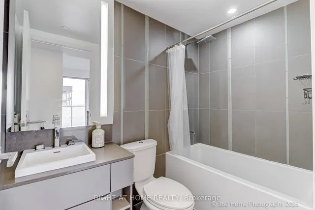 Additional image 13 of 101 Peter St Unit 3711