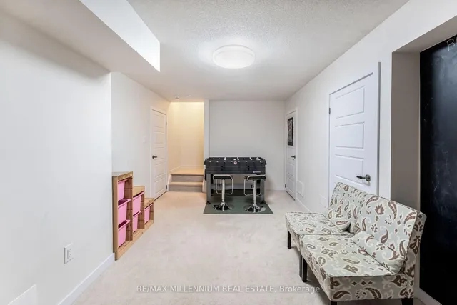 Additional image 37 of 494 Queen Mary Dr