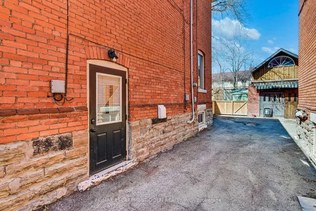 Additional image 33 of 20 Locke St