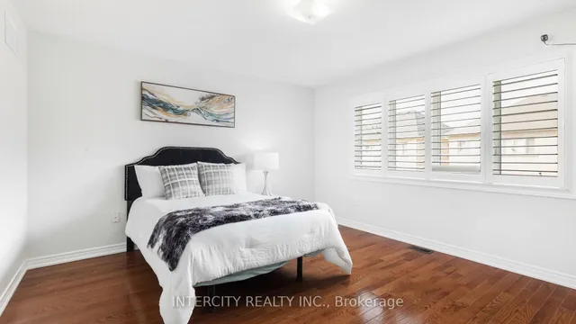 Additional image 31 of 72 Campwood Cres