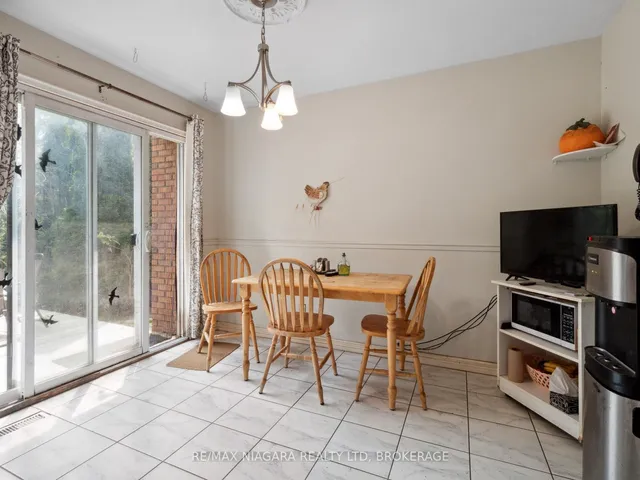 Additional image 14 of 10 Beverly Glen Dr