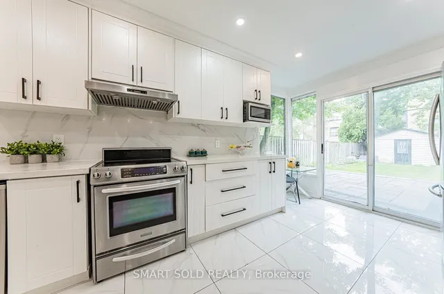 Additional image 14 of 18 Cadillac Ave