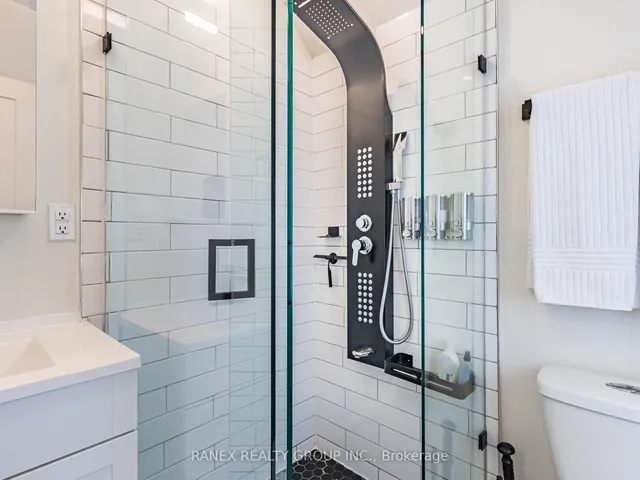 Additional image 39 of 41 Glendale Ave