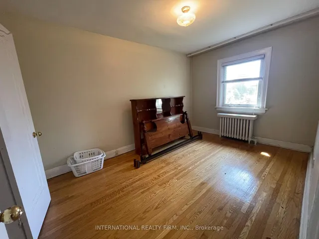 Additional image 17 of 419 Mortimer Ave