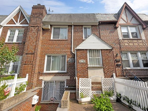 8004 Cowles Ct, Flushing, NY 11379