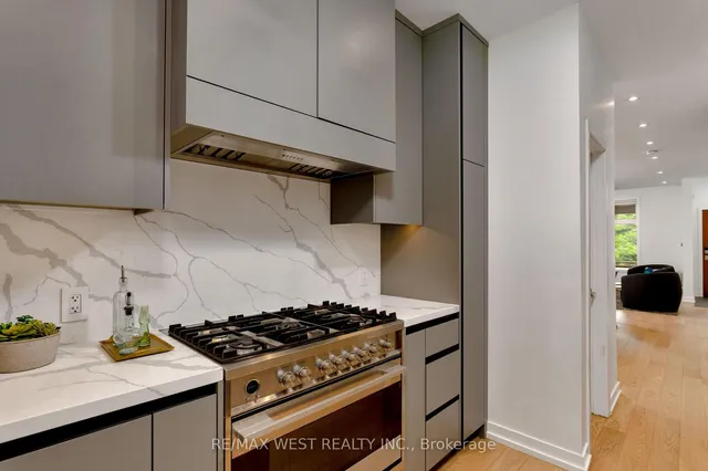 Additional image 13 of 21 Cowan Ave